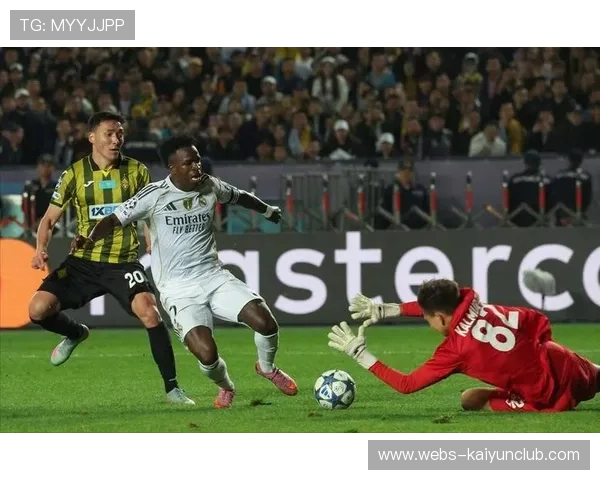 皇马边路的持续压上创造了更多机会